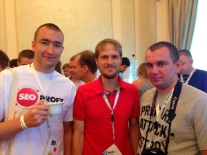 где втроем стоим